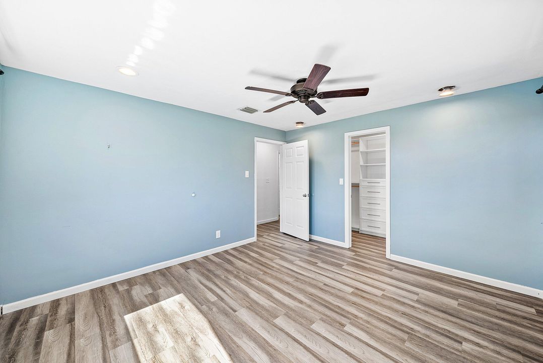 Active With Contract: $3,350 (3 beds, 1 baths, 1288 Square Feet)