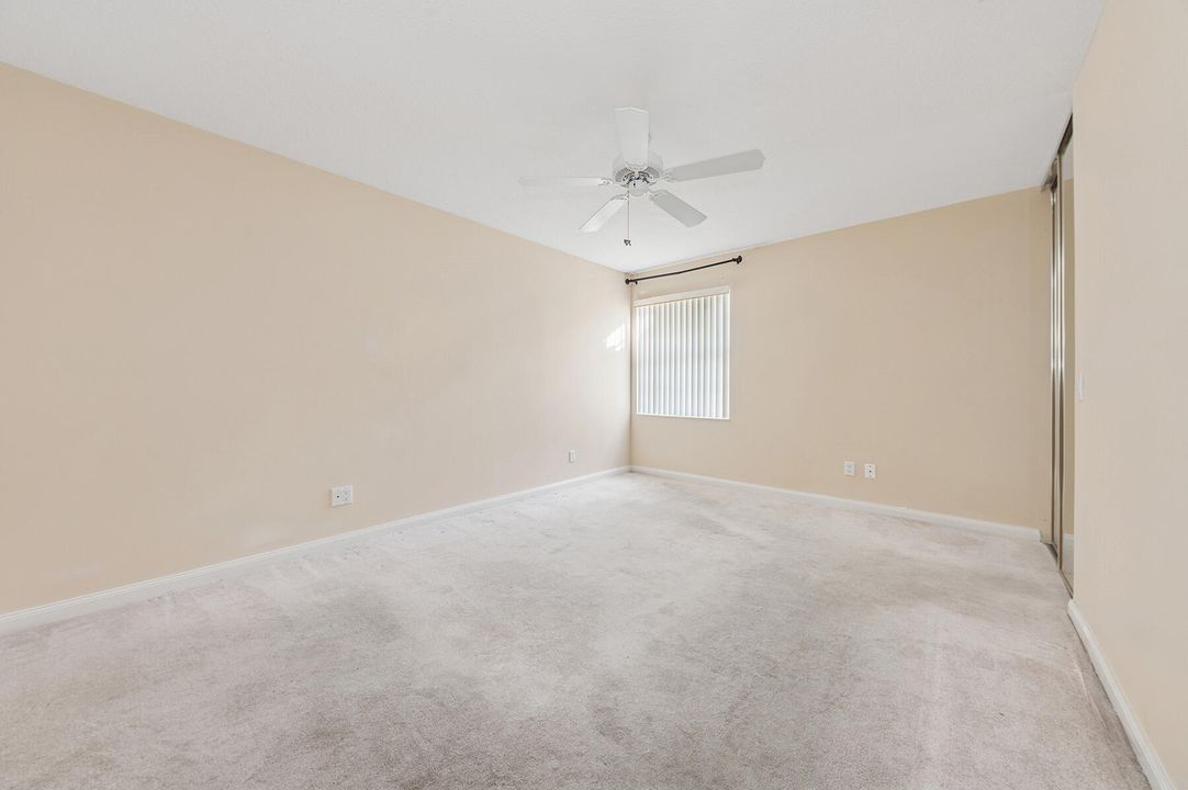 For Sale: $399,900 (2 beds, 2 baths, 1680 Square Feet)