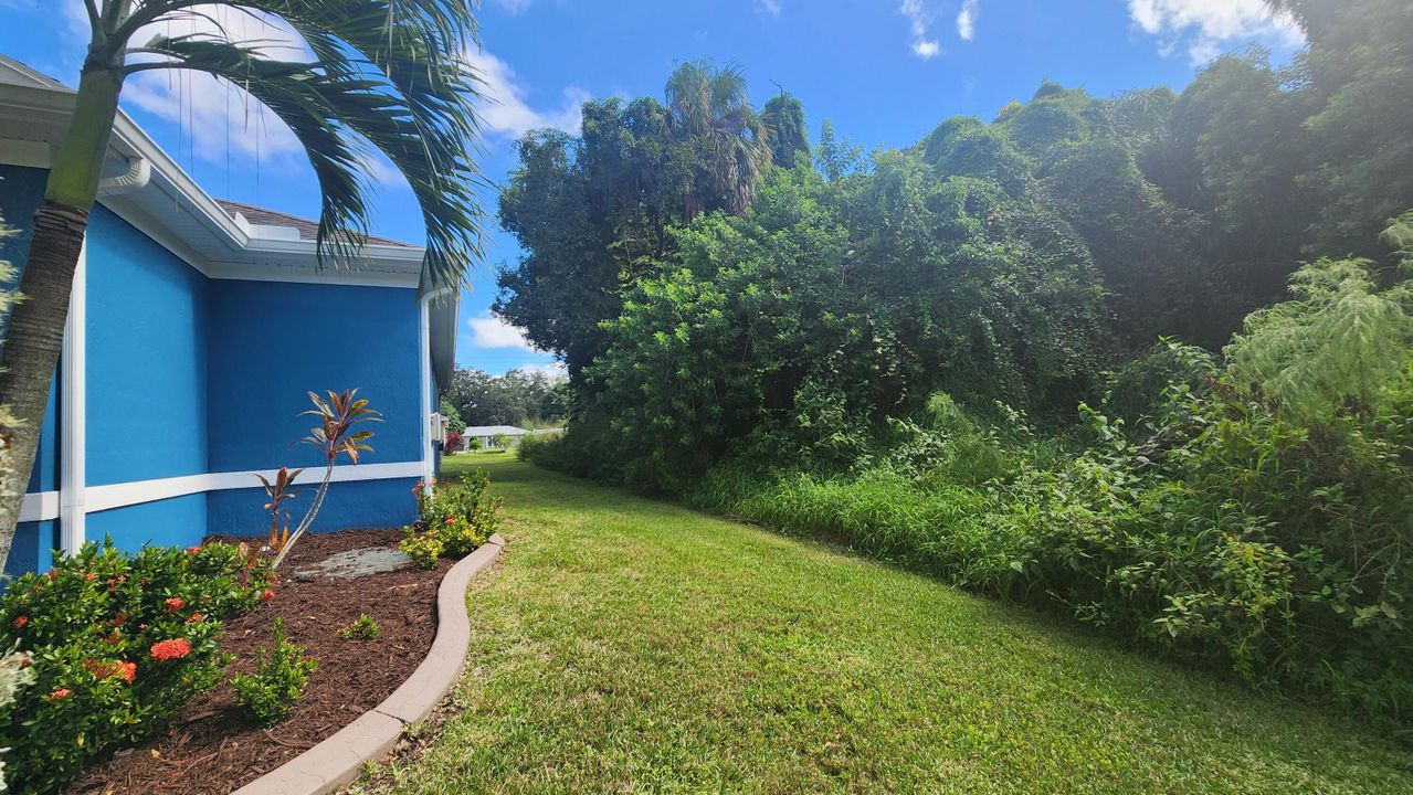 For Sale: $574,000 (4 beds, 3 baths, 2725 Square Feet)