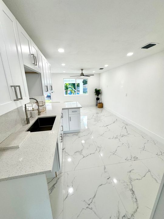 For Sale: $340,000 (3 beds, 2 baths, 1260 Square Feet)