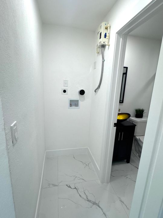 For Sale: $340,000 (3 beds, 2 baths, 1260 Square Feet)