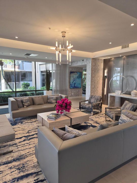 For Sale: $475,000 (2 beds, 2 baths, 1315 Square Feet)