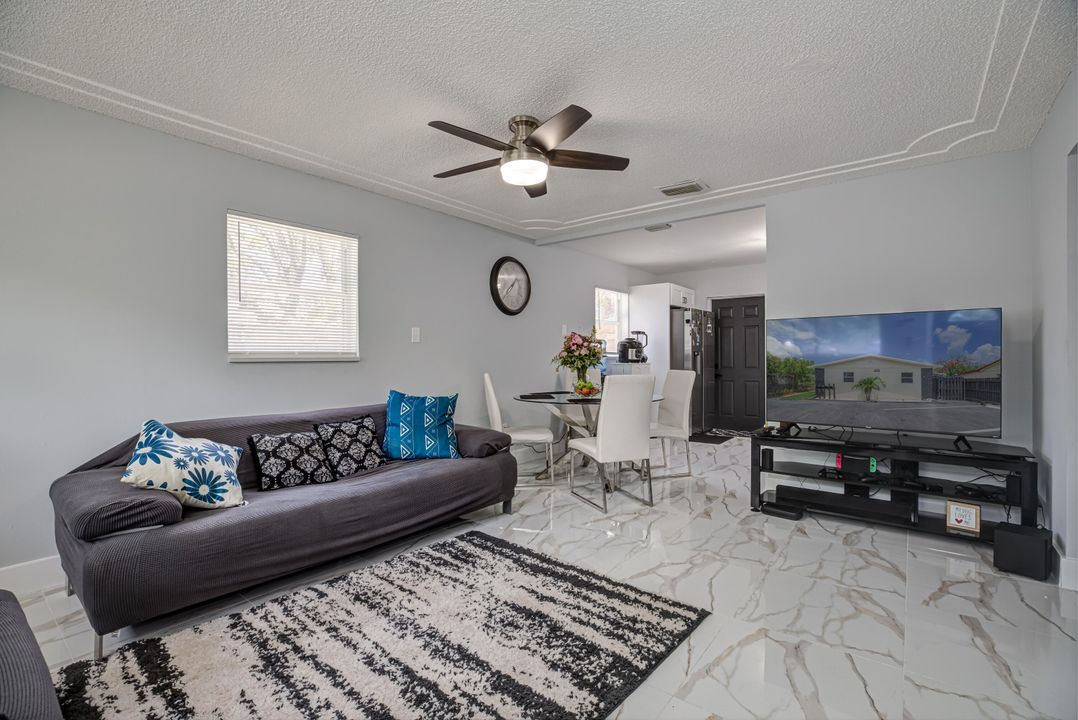 На продажу: $1,400,000 (0 спален, 0 ванн, 3248 Квадратных фут)