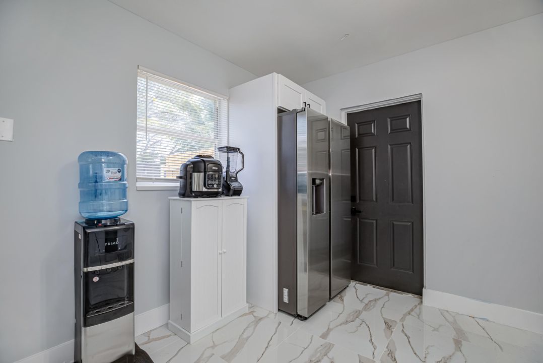 На продажу: $1,400,000 (0 спален, 0 ванн, 3248 Квадратных фут)