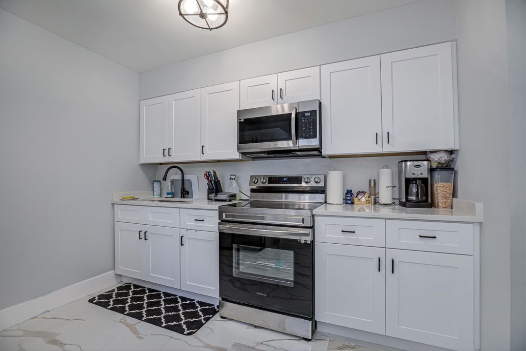 На продажу: $1,400,000 (0 спален, 0 ванн, 3248 Квадратных фут)