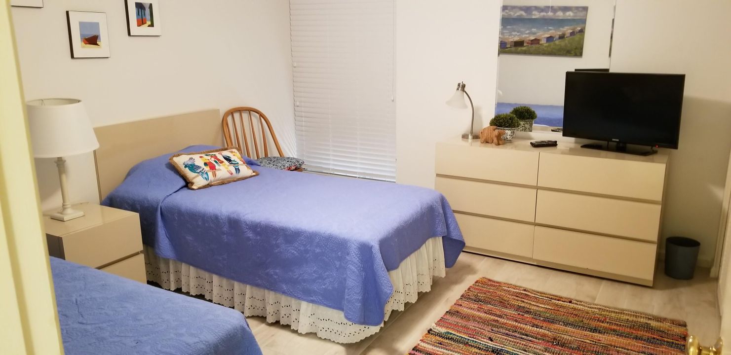 For Rent: $3,500 (2 beds, 2 baths, 1308 Square Feet)