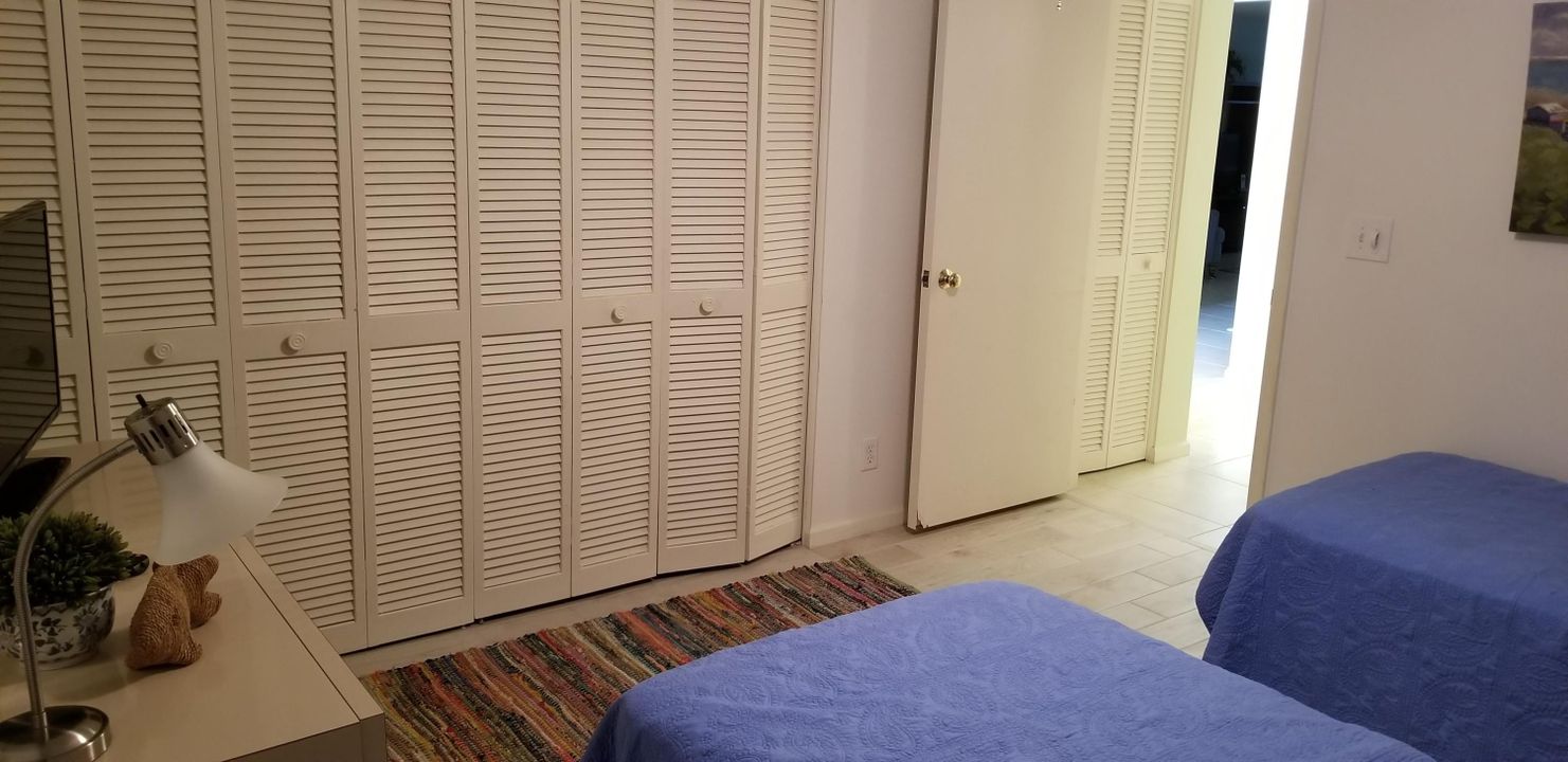 For Rent: $3,500 (2 beds, 2 baths, 1308 Square Feet)