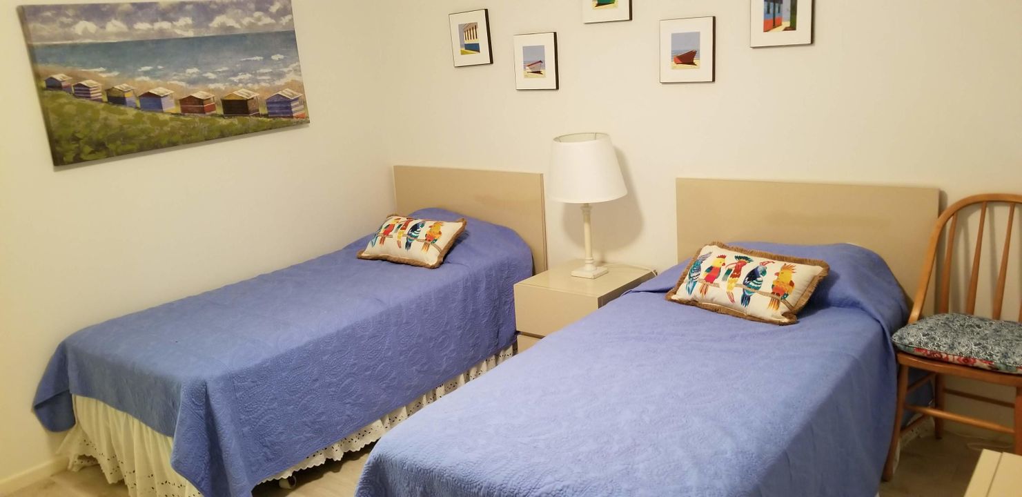 For Rent: $3,500 (2 beds, 2 baths, 1308 Square Feet)