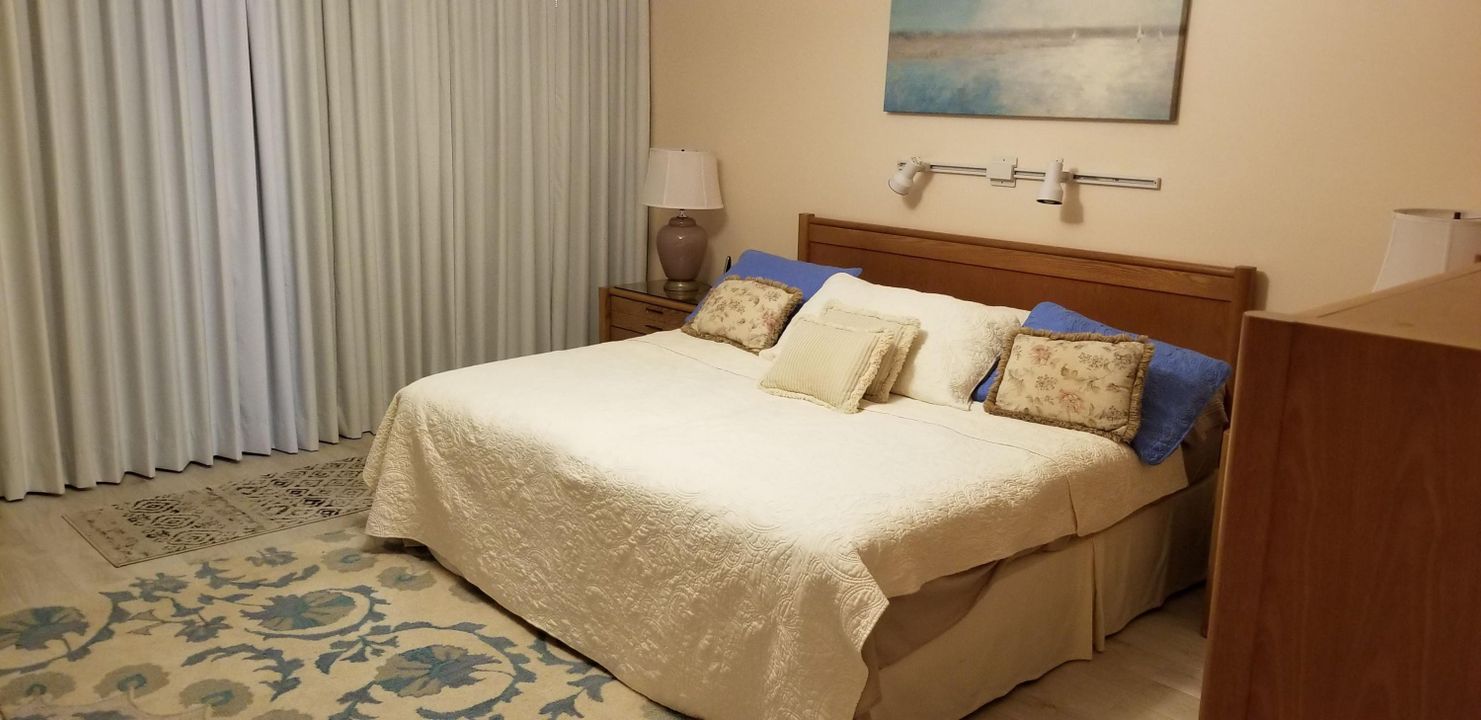 For Rent: $3,500 (2 beds, 2 baths, 1308 Square Feet)