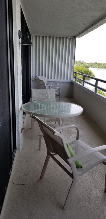 For Rent: $3,500 (2 beds, 2 baths, 1308 Square Feet)