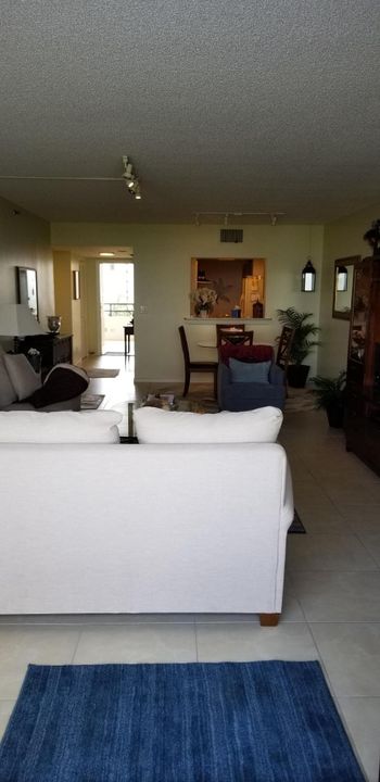 For Rent: $3,500 (2 beds, 2 baths, 1308 Square Feet)