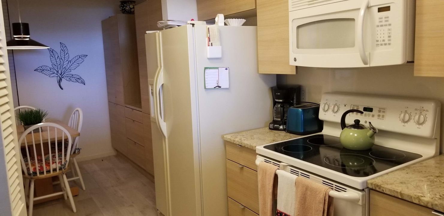 For Rent: $3,500 (2 beds, 2 baths, 1308 Square Feet)