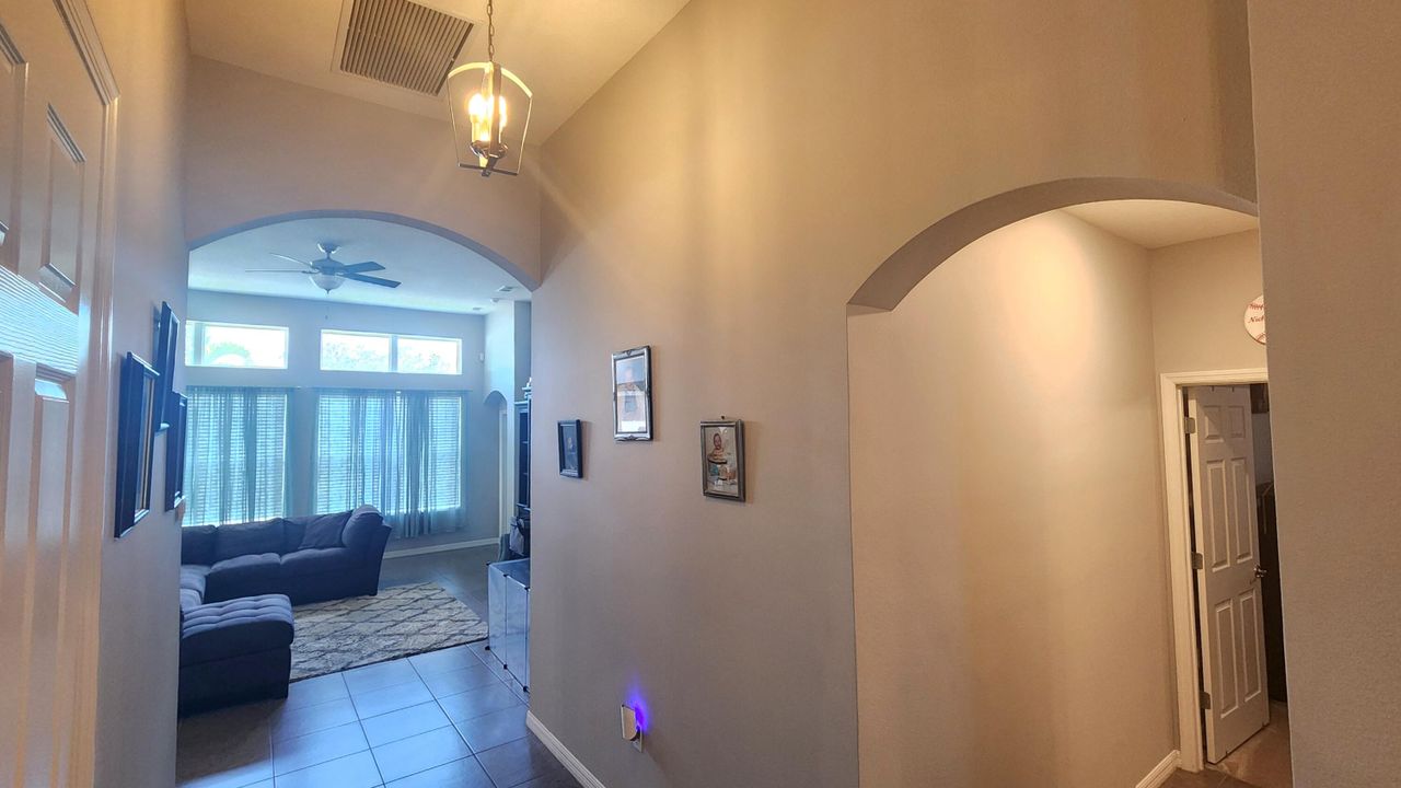 For Sale: $574,000 (4 beds, 3 baths, 2725 Square Feet)