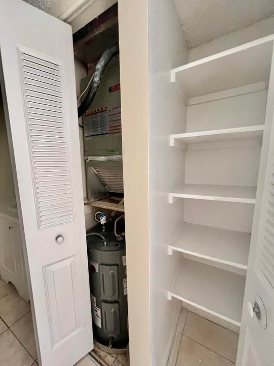 待售: $140,000 (1 贝兹, 1 浴室, 775 平方英尺)