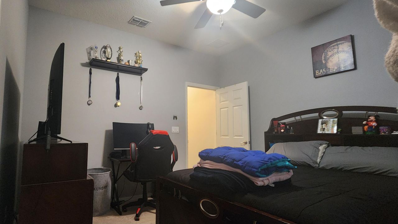 For Sale: $574,000 (4 beds, 3 baths, 2725 Square Feet)