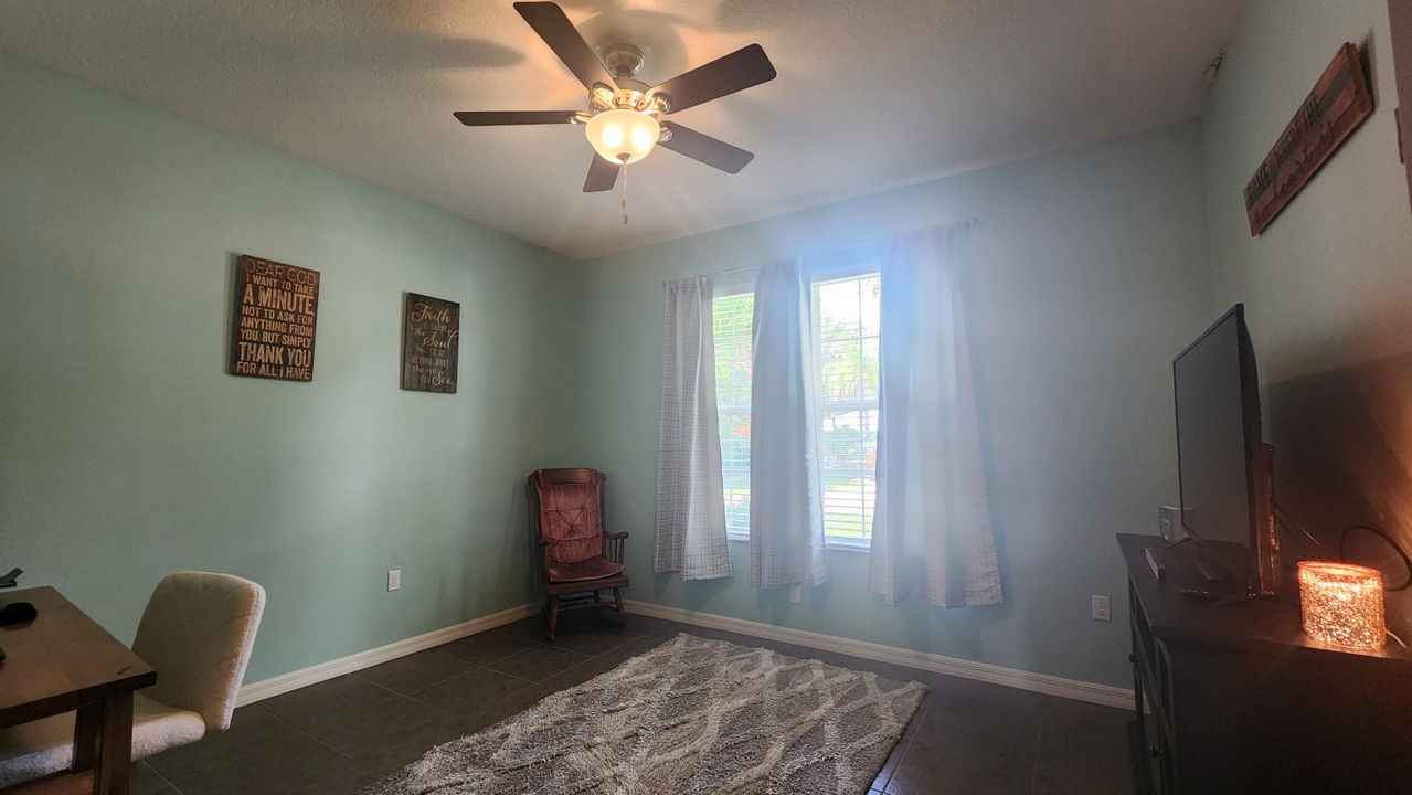 For Sale: $574,000 (4 beds, 3 baths, 2725 Square Feet)