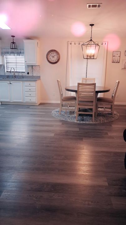 Active With Contract: $199,000 (3 beds, 2 baths, 1512 Square Feet)