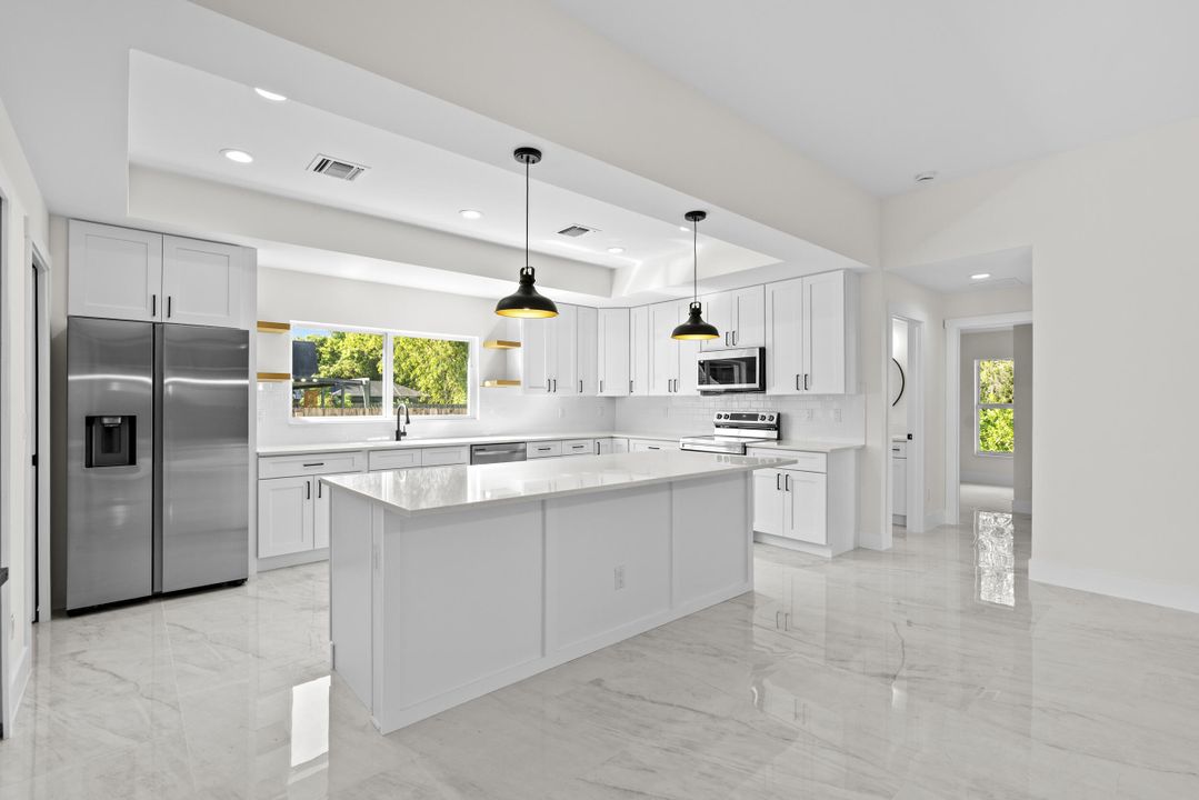 For Sale: $490,000 (4 beds, 3 baths, 2246 Square Feet)