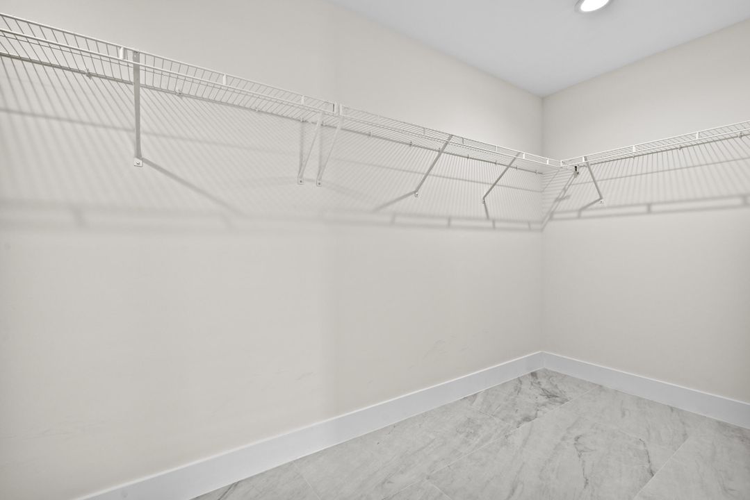 For Sale: $490,000 (4 beds, 3 baths, 2246 Square Feet)