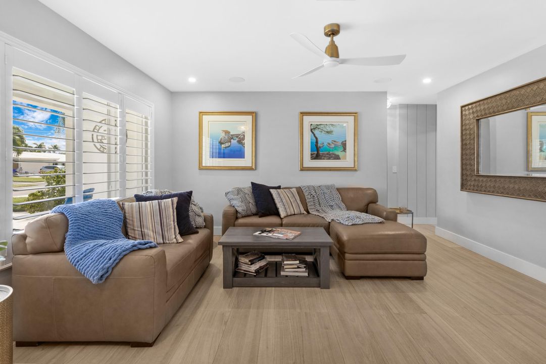 For Sale: $1,549,000 (3 beds, 3 baths, 1731 Square Feet)