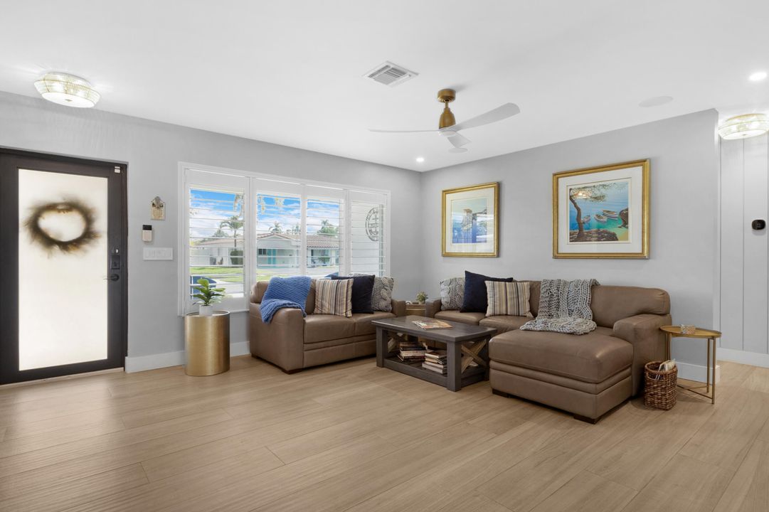 For Sale: $1,549,000 (3 beds, 3 baths, 1731 Square Feet)