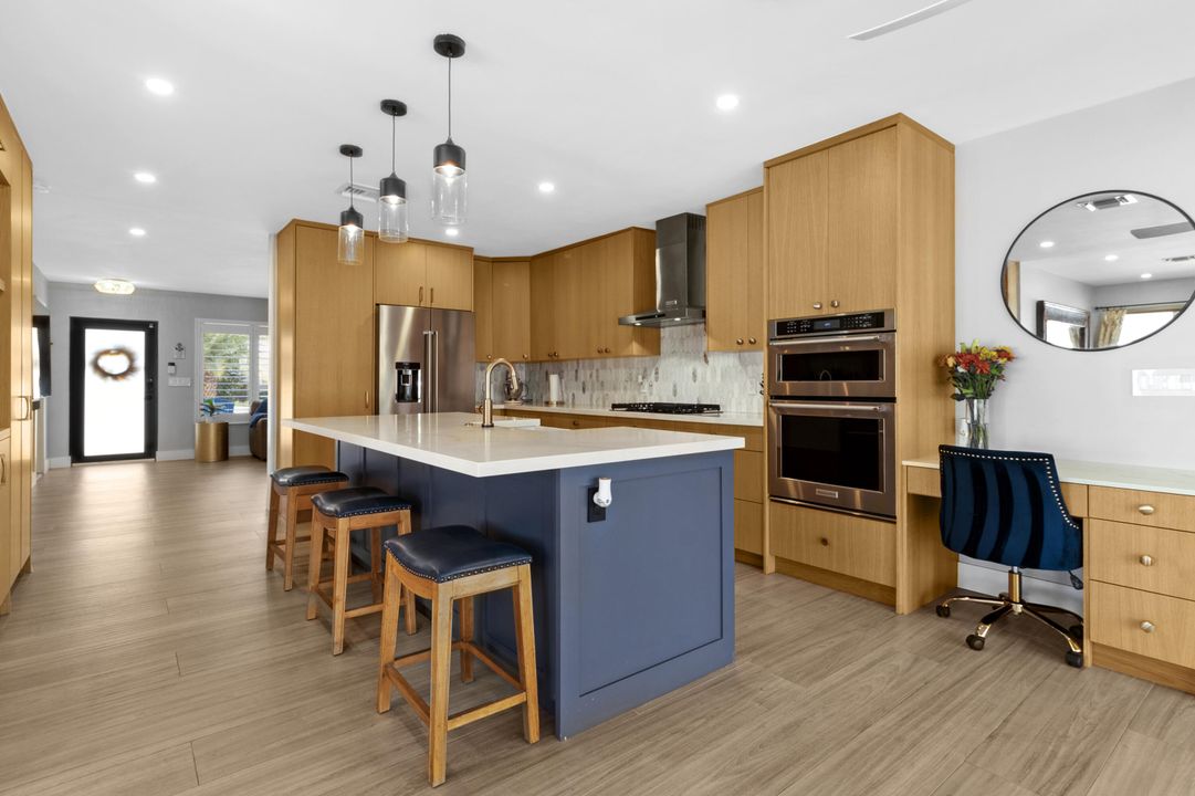 For Sale: $1,549,000 (3 beds, 3 baths, 1731 Square Feet)