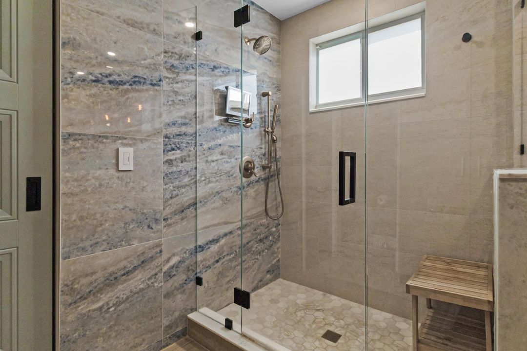 For Sale: $1,549,000 (3 beds, 3 baths, 1731 Square Feet)