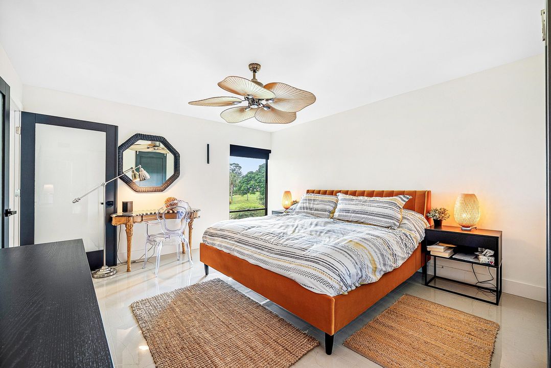 Под контрактом: $360,000 (2 спален, 2 ванн, 1479 Квадратных фут)