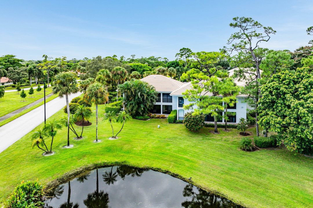 Под контрактом: $360,000 (2 спален, 2 ванн, 1479 Квадратных фут)