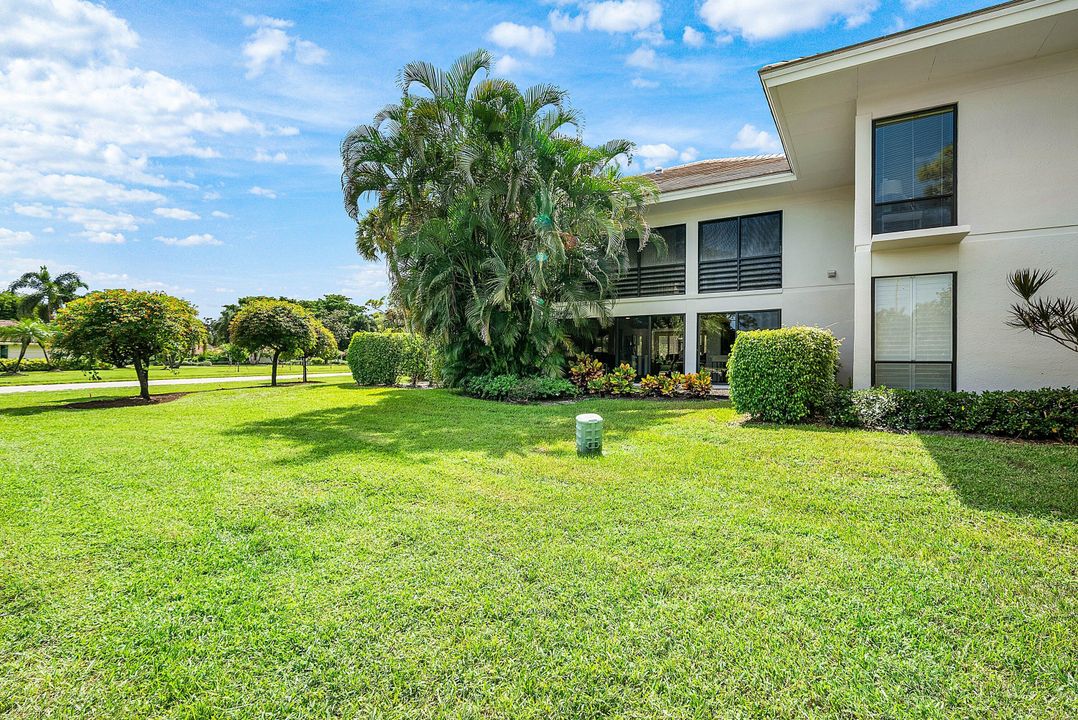 Под контрактом: $360,000 (2 спален, 2 ванн, 1479 Квадратных фут)