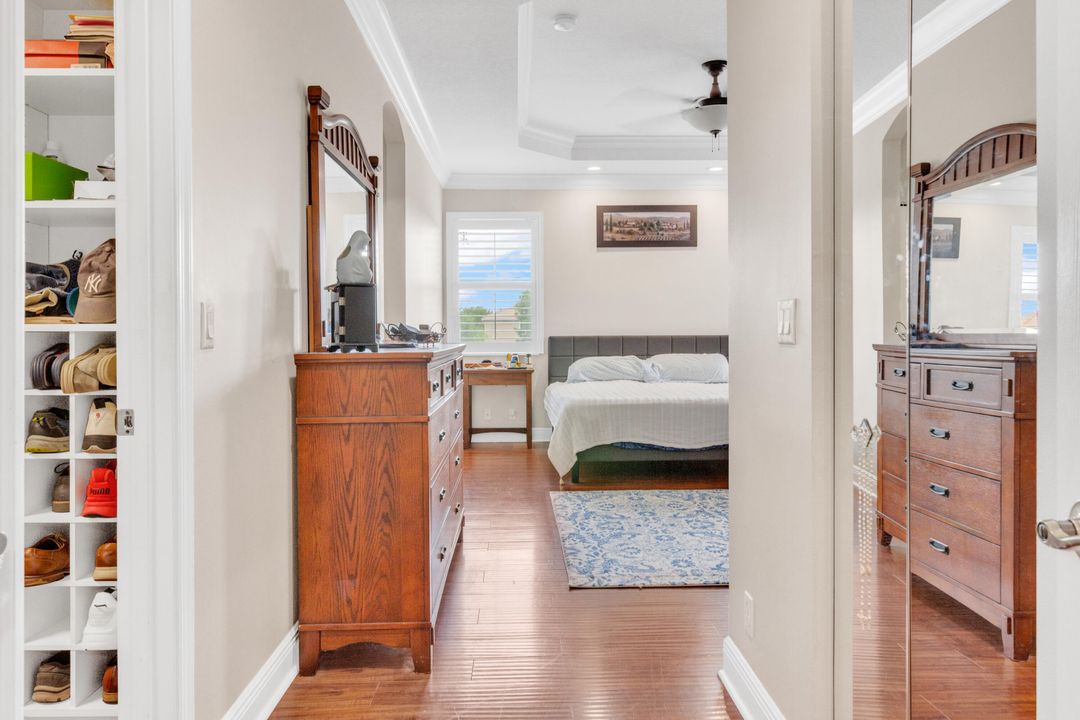 出租: $5,450 (5 贝兹, 4 浴室, 3346 平方英尺)