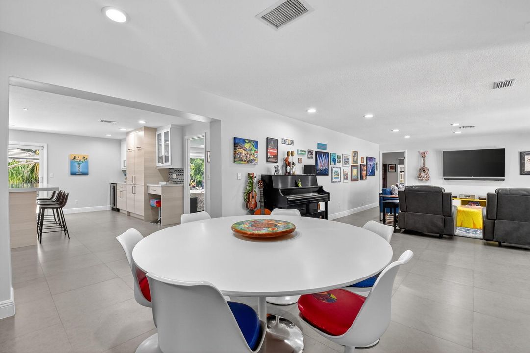 待售: $1,395,000 (0 贝兹, 0 浴室, 3878 平方英尺)