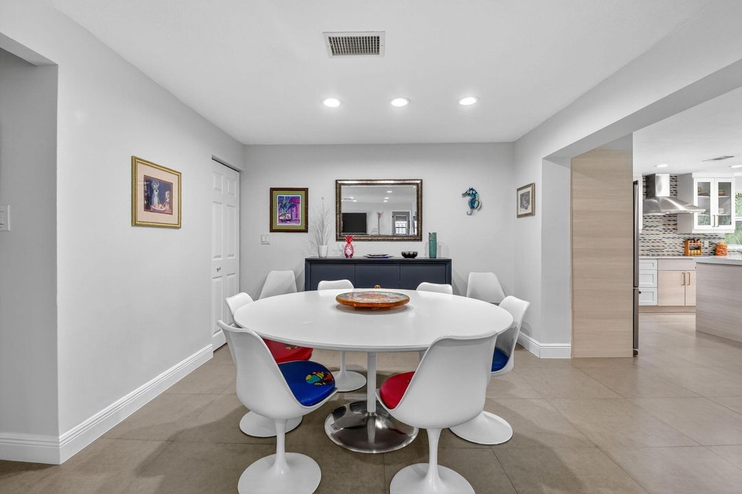 待售: $1,395,000 (0 贝兹, 0 浴室, 3878 平方英尺)