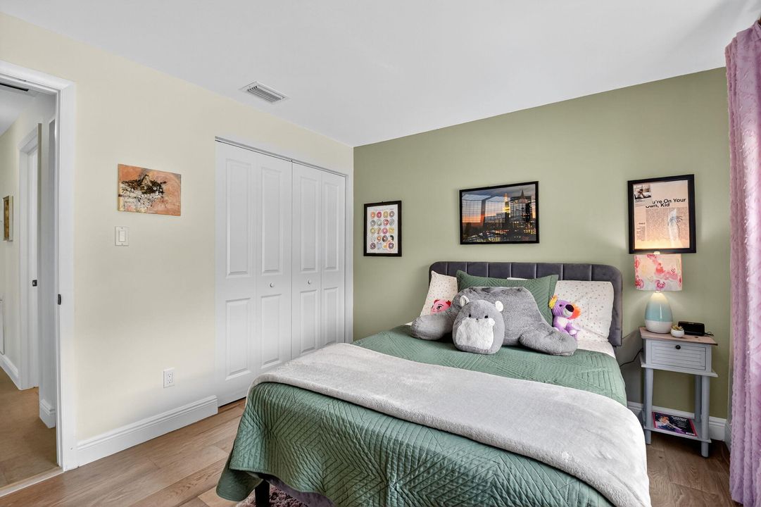 待售: $1,395,000 (0 贝兹, 0 浴室, 3878 平方英尺)