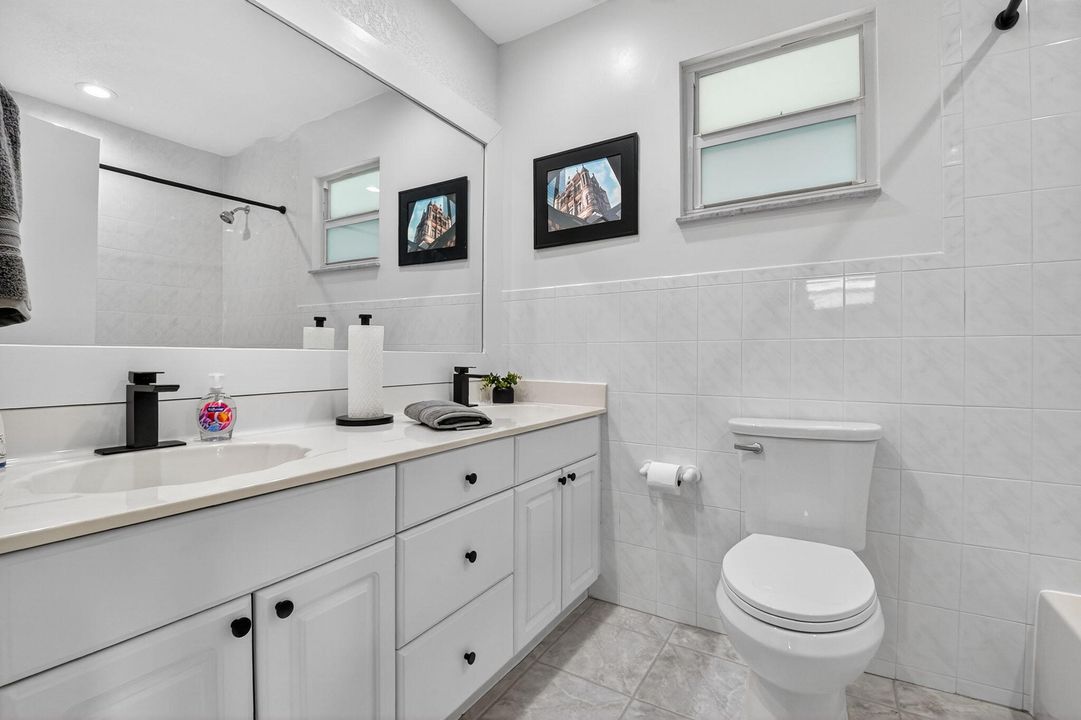 待售: $1,395,000 (0 贝兹, 0 浴室, 3878 平方英尺)