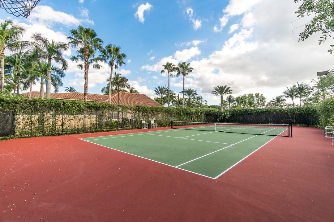 На продажу: $465,000 (2 спален, 2 ванн, 1401 Квадратных фут)