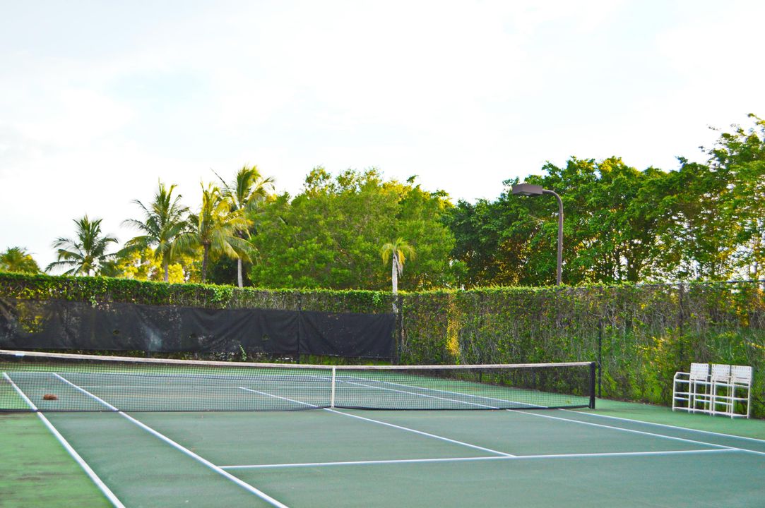 На продажу: $465,000 (2 спален, 2 ванн, 1401 Квадратных фут)