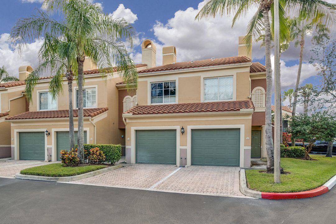 На продажу: $465,000 (2 спален, 2 ванн, 1401 Квадратных фут)