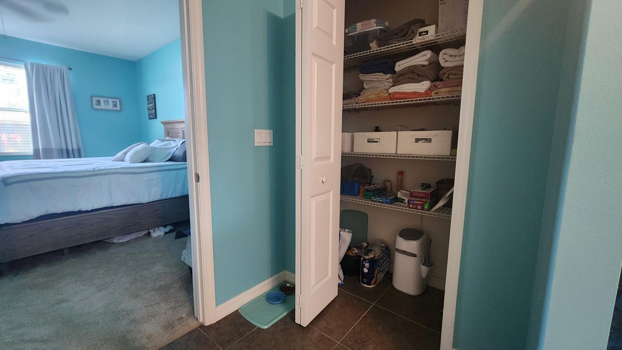 For Sale: $574,000 (4 beds, 3 baths, 2725 Square Feet)