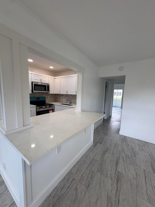 出租: $1,500 (2 贝兹, 2 浴室, 819 平方英尺)