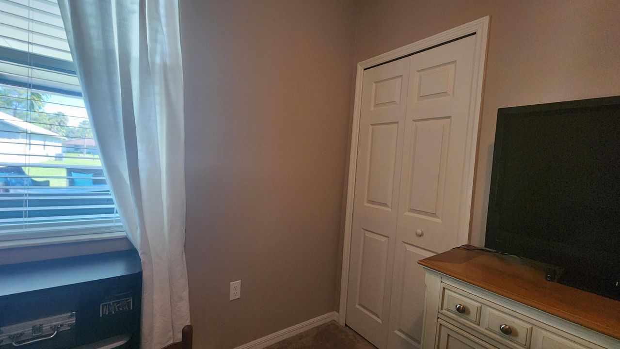 For Sale: $574,000 (4 beds, 3 baths, 2725 Square Feet)