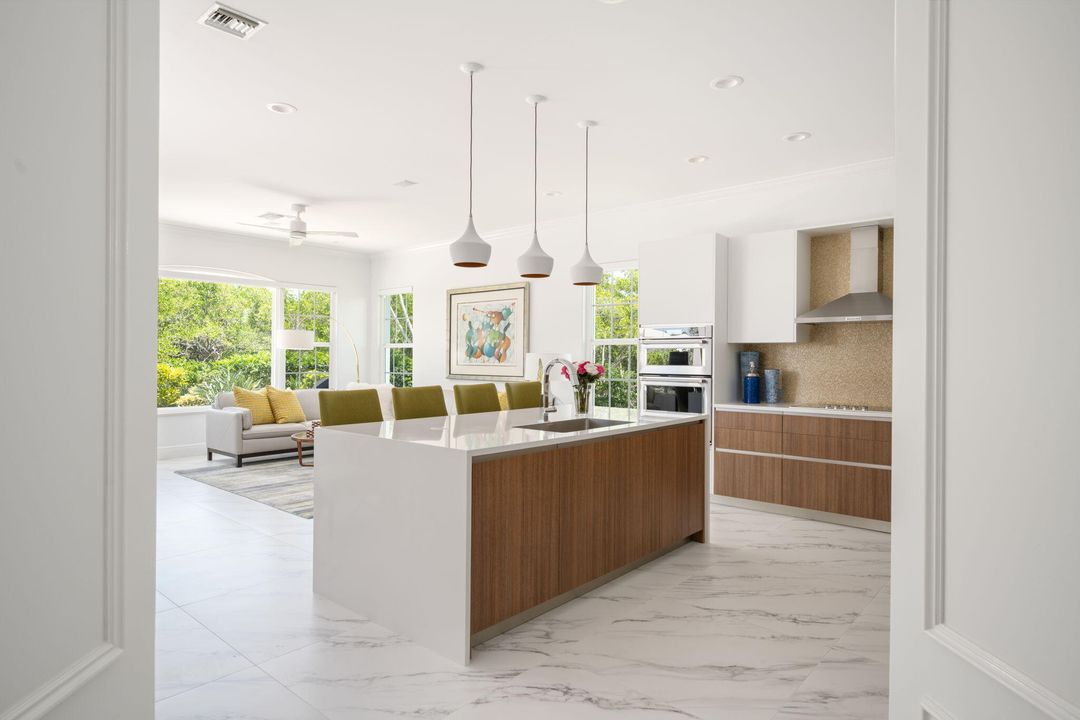 For Sale: $2,199,000 (4 beds, 3 baths, 2766 Square Feet)