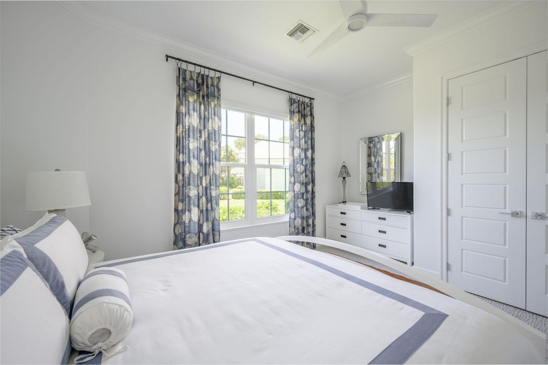 For Sale: $2,199,000 (4 beds, 3 baths, 2766 Square Feet)