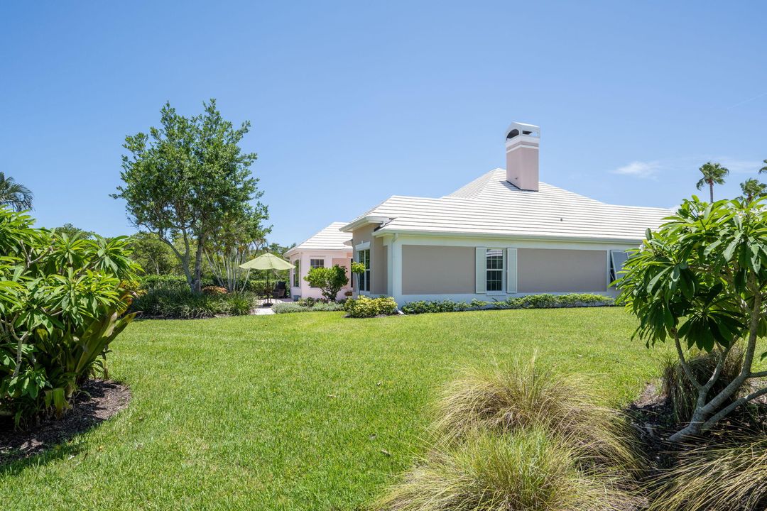 For Sale: $2,199,000 (4 beds, 3 baths, 2766 Square Feet)