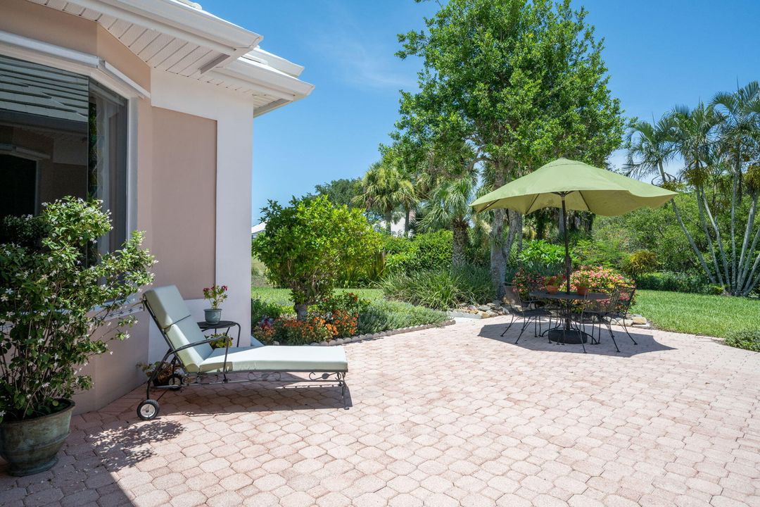 For Sale: $2,199,000 (4 beds, 3 baths, 2766 Square Feet)