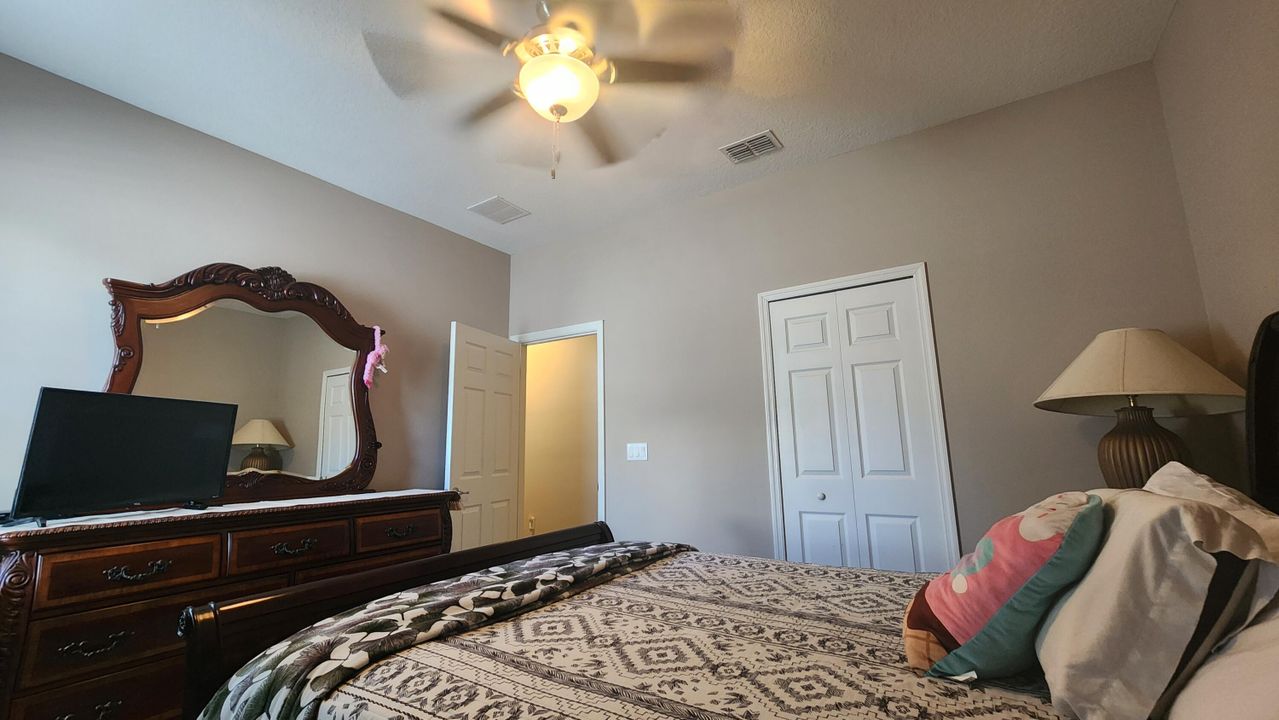 For Sale: $574,000 (4 beds, 3 baths, 2725 Square Feet)