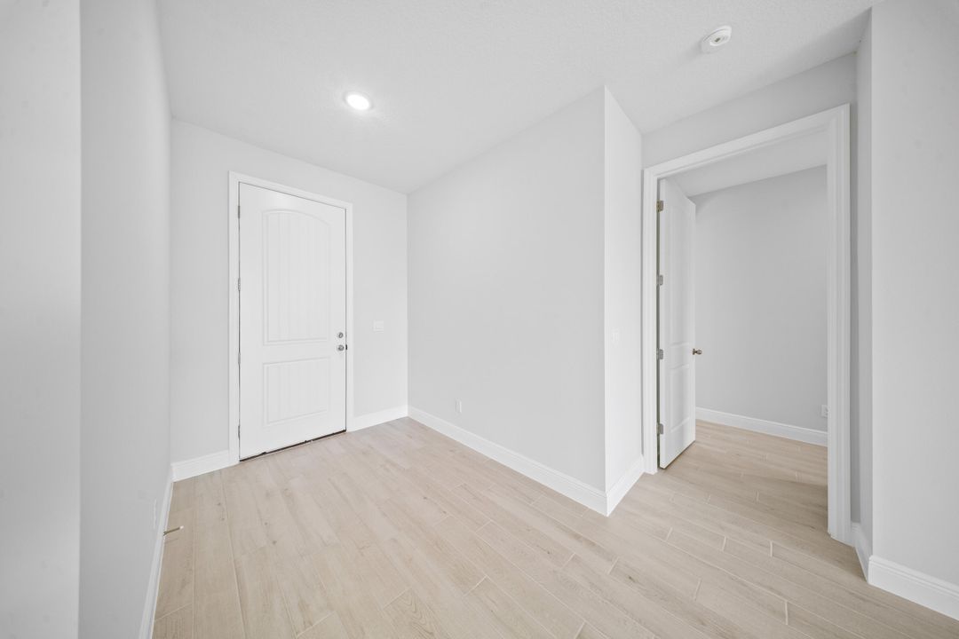 For Sale: $499,900 (4 beds, 2 baths, 2061 Square Feet)