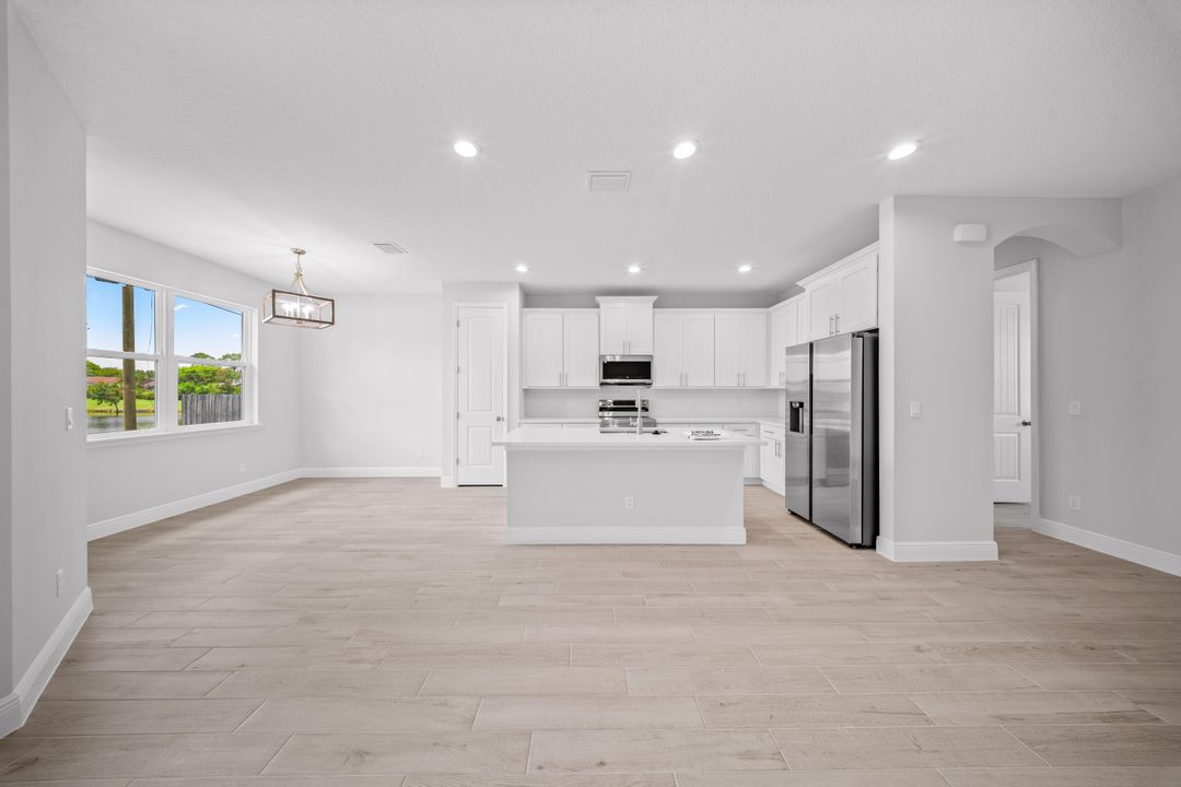 For Sale: $499,900 (4 beds, 2 baths, 2061 Square Feet)