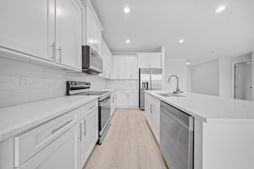 For Sale: $499,900 (4 beds, 2 baths, 2061 Square Feet)