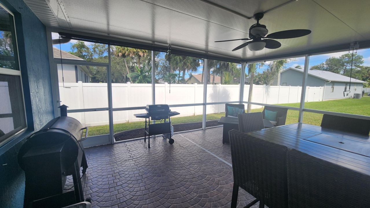 For Sale: $574,000 (4 beds, 3 baths, 2725 Square Feet)